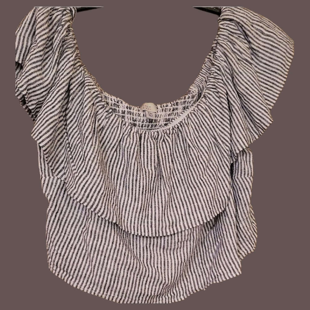 Womens Sleeveless Blouse~Gray & White NEW - Picture 2 of 7